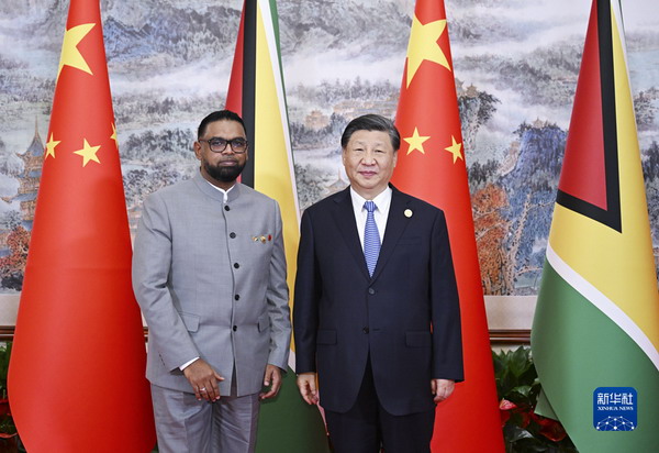 O cliente da Sunmaster acompanhou o presidente da Guiana em visita à China